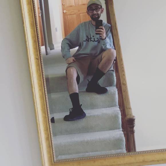 Meet your Posher, Logan - Picture 1 of 1